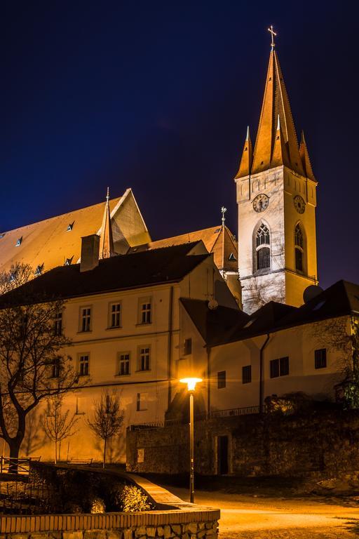 Apartman Pod Hradem Apartment Znojmo Exterior foto